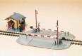 11345 Auhagen Level crossing with keepers house